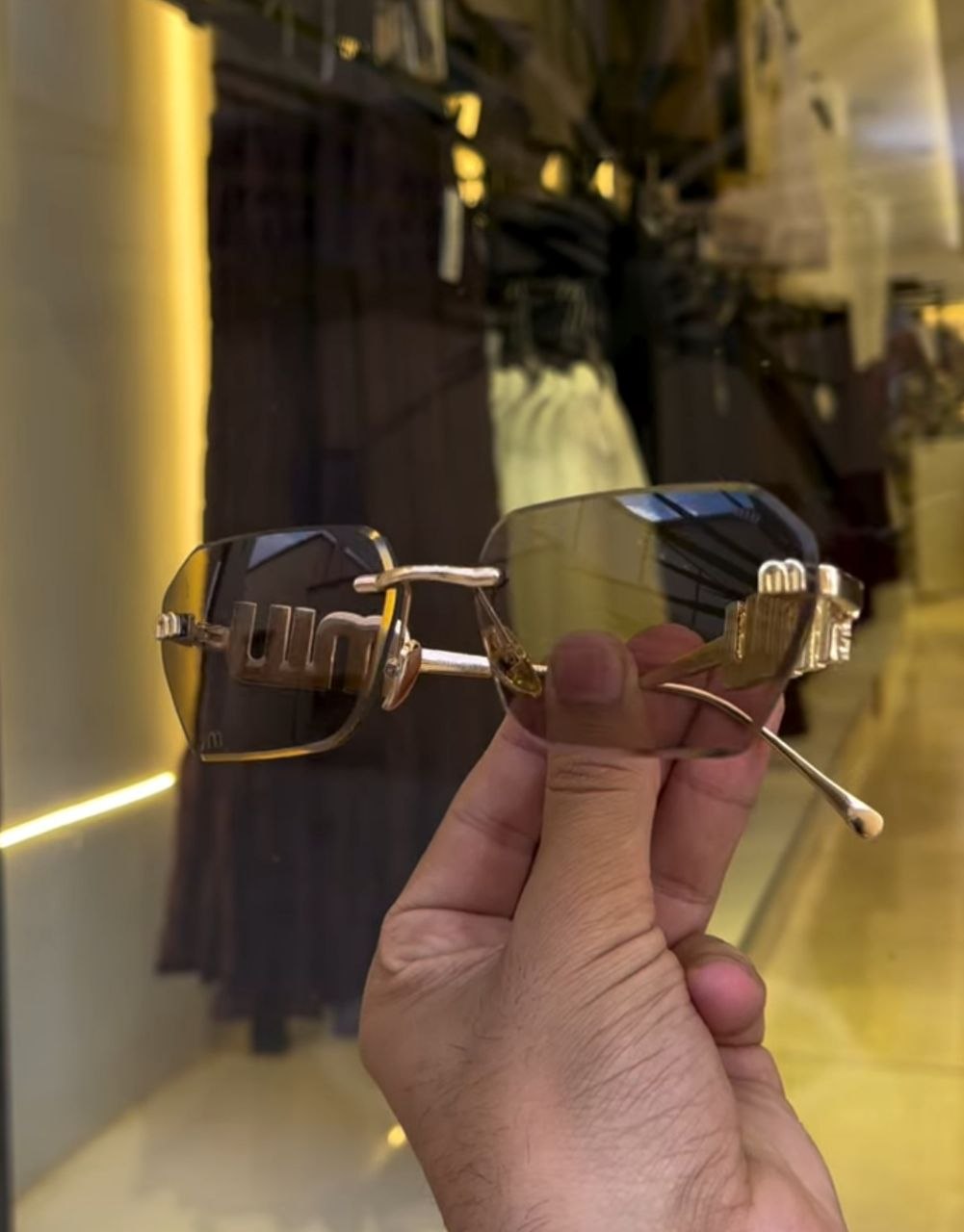Lunette 1